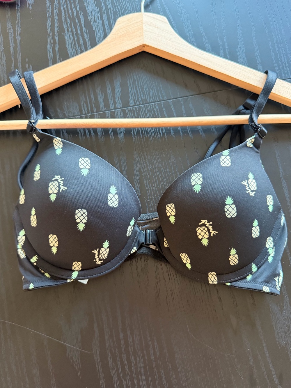 PINK Victoria's Secret Black Pineapple Print Push-Up Bra